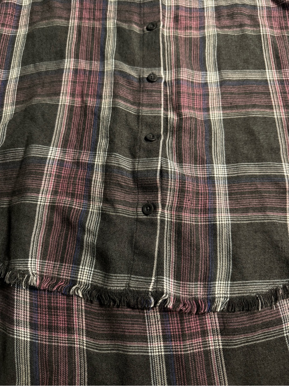 Cloth & Stone Casual Plaid Button-Up Shirt in Charcoal & Plum Medium - Picture 8 of 11